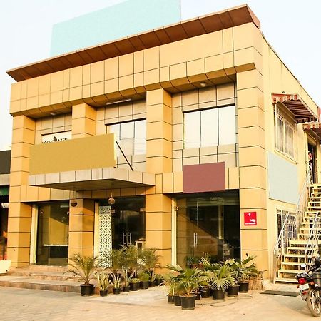 Hotel Oyo 8240 Maan Residency Gurgaon Exterior foto